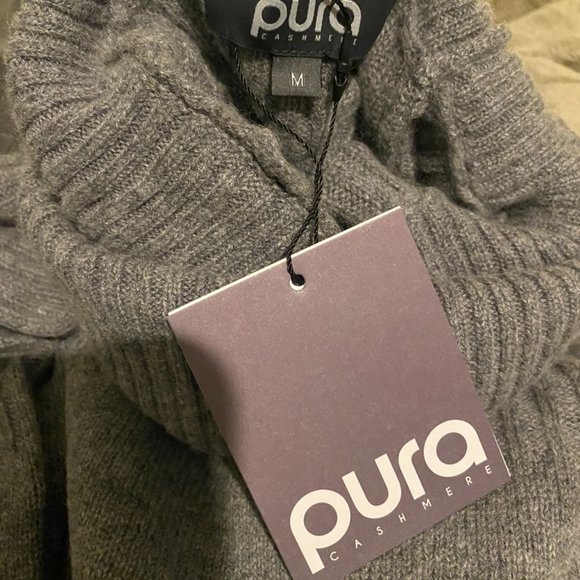 Pura Cashmere Stone Grey Turtleneck Sweater Size Medium NWT - Picture 7 of 9